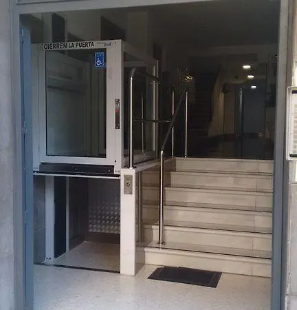 Moderno Cerca Del Centro Apartament